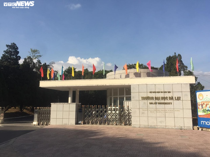 Giảng viên người Hàn Quốc tự cách ly tại Đại học Đà Lạt - 1