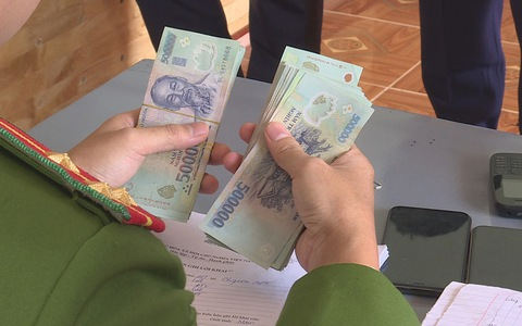 Phá đường dây cá độ bóng đá 250 tỷ đồng ở Đắk Lắk - 1