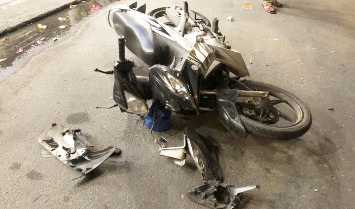 Trốn chốt kiểm tra nồng độ cồn, tài xế ô tô gây tai nạn - 2