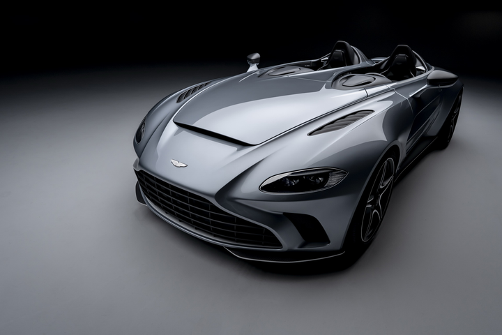 Aston Martin V12 Speedster bản giới hạn công suất gần 700 mã lực - 3