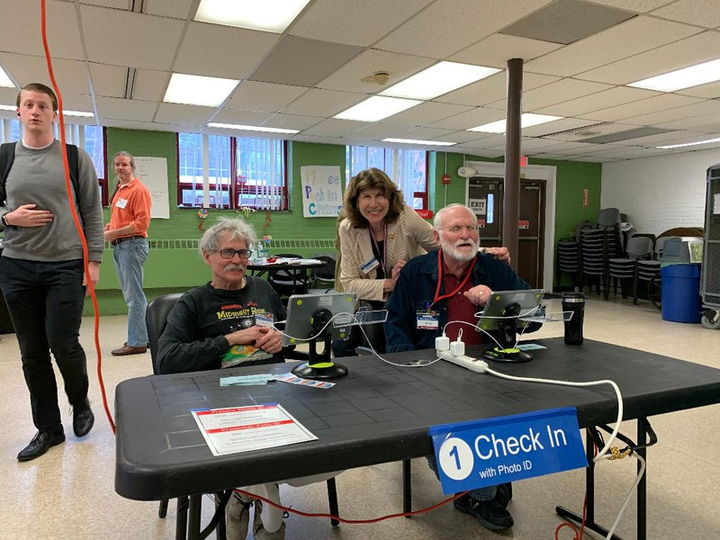 14 bang của Mỹ bước vào ngày bầu cử 'Siêu thứ Ba' - 4