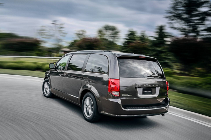 Tháng 5, Dodge Grand Caravan sẽ bị 'khai tử' - 2