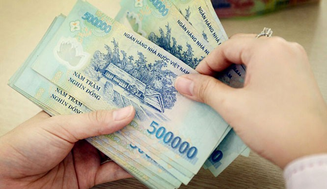 Nâng mức giảm trừ gia cảnh: 'Bộ Tài chính đề xuất quá chậm chạp' - 1