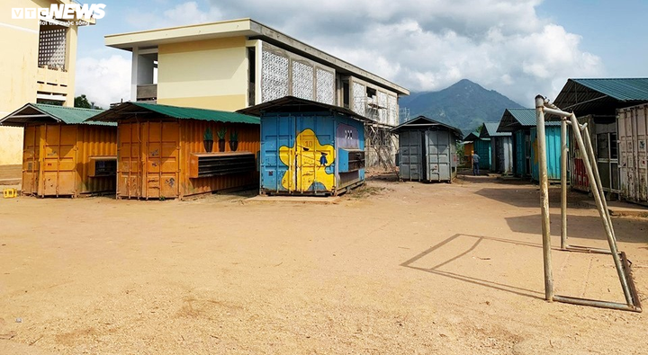 Ảnh: 20 nhà bán trú bằng container cho học sinh nghèo ở Quảng Ngãi sắp bị dỡ bỏ - 3