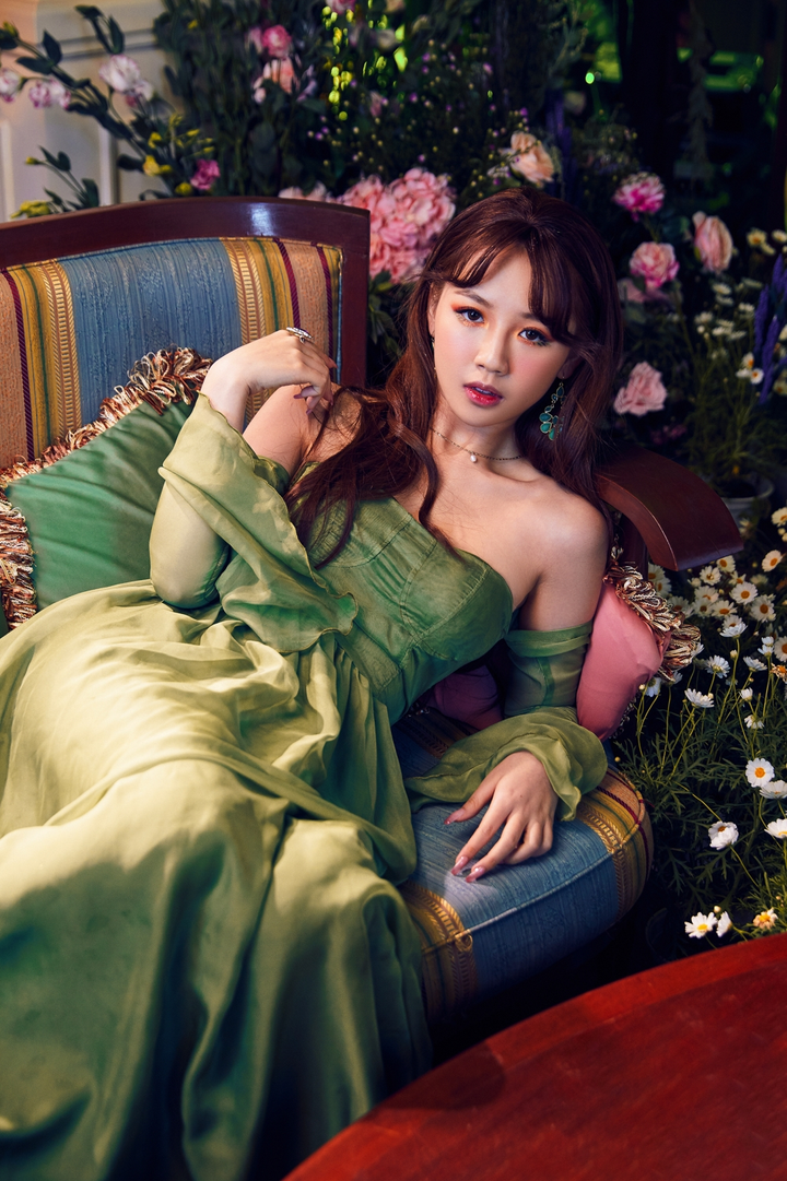 Amee mượn chuyện cổ tích, ‘cảnh báo’ việc con gái đáng sợ ra sao khi nổi cơn ghen - 1