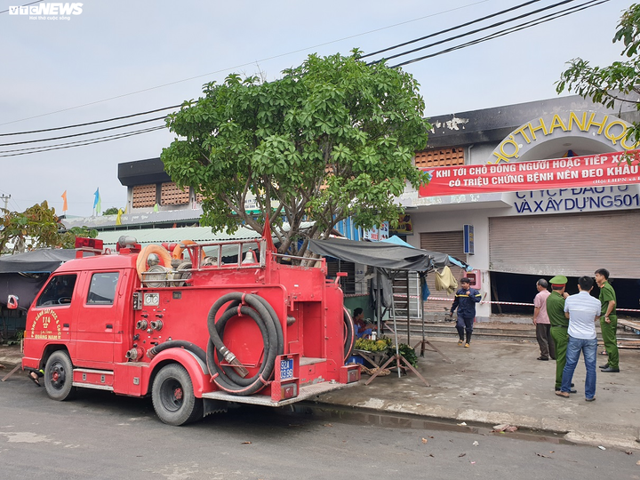 Ảnh: Chợ Thanh Quýt hoang tàn sau vụ cháy thiêu rụi 96 ki ốt - 3