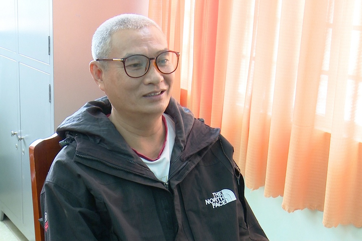 Lén vợ bán vàng rồi báo công an là bị trộm - 1