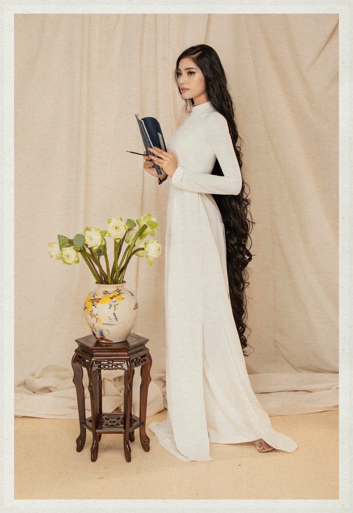 Á hậu Trương Thị May: ‘Phụ nữ thời nay vẫn phải cố gắng công – dung – ngôn – hạnh’ - 5