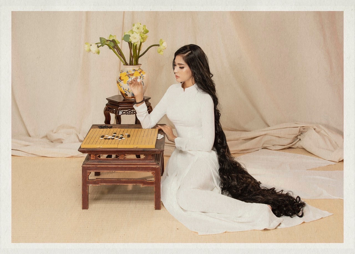 Á hậu Trương Thị May: ‘Phụ nữ thời nay vẫn phải cố gắng công – dung – ngôn – hạnh’ - 4