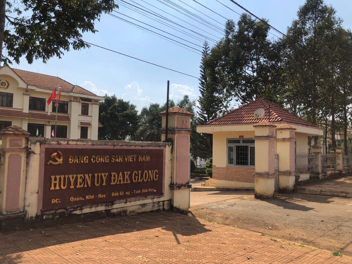 Phó phòng Tài nguyên Môi trường bị tố bán đất 'ma' cho dân - 2