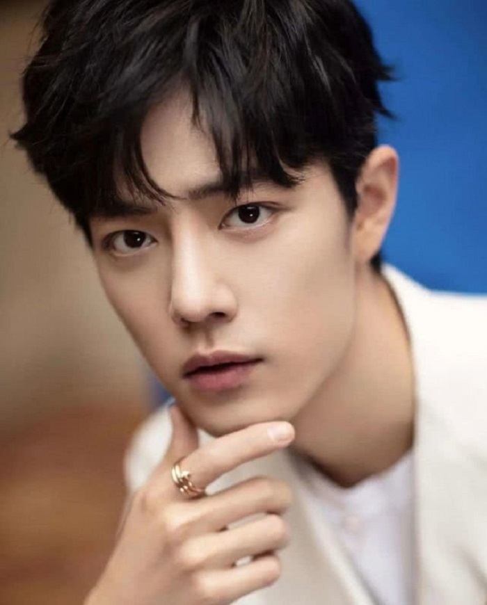 Đồng nghiệp chi 43 triệu USD hất cẳng Tiêu Chiến khỏi showbiz? - 1