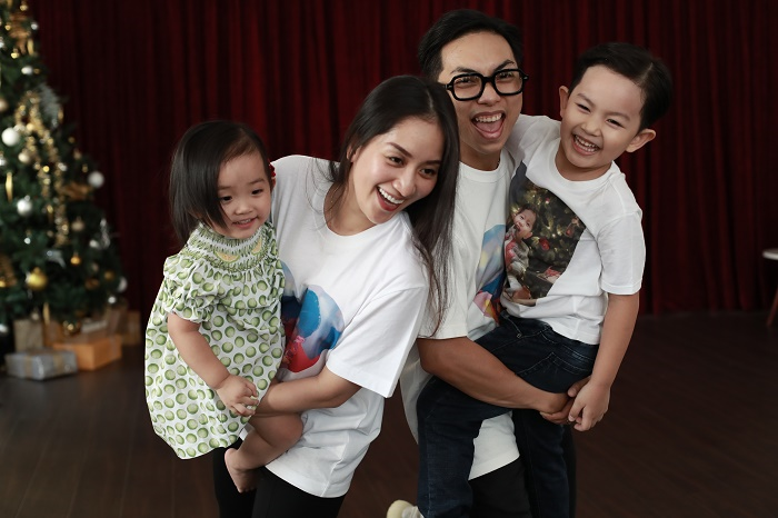 Khoảnh khắc ấm áp của gia đình Khánh Thi - Phan Hiển trong ngày 8/3 - 7