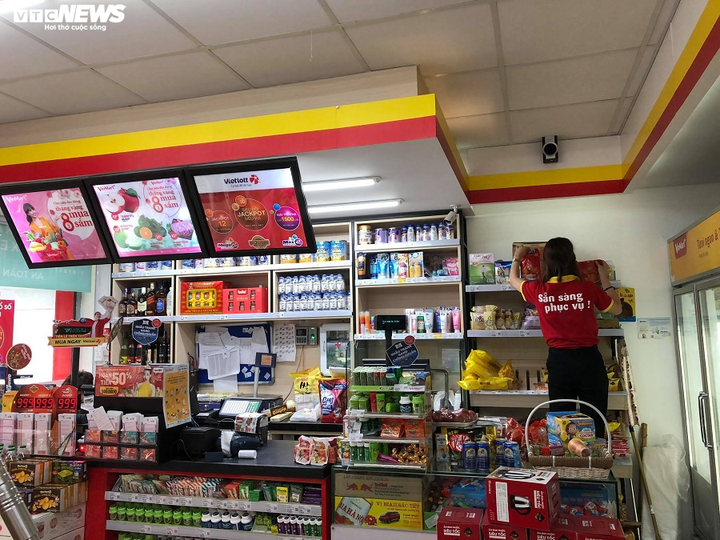 Siêu thị, chợ dân sinh Hà Nội đầy ắp hàng hóa - 5