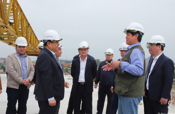 Nghệ An lập danh sách cán bộ tỉnh tiếp xúc với đoàn Bộ KH-ĐT để cách ly - 1