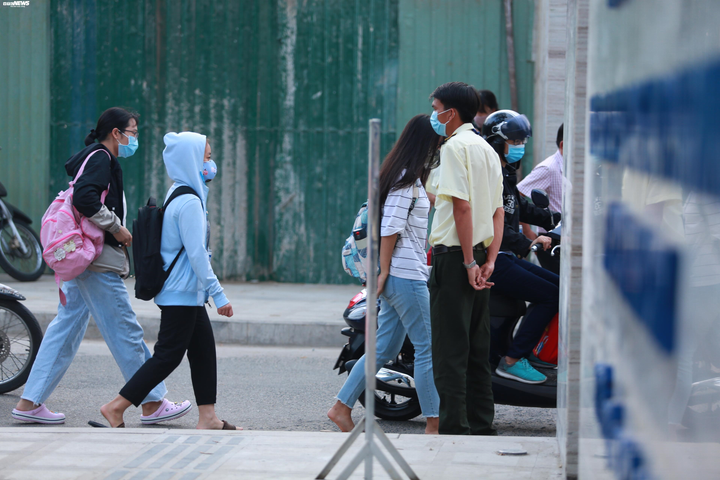 Vì sao Đại học Y Dược TP.HCM cho sinh viên đến trường giữa dịch Covid-19? - 2