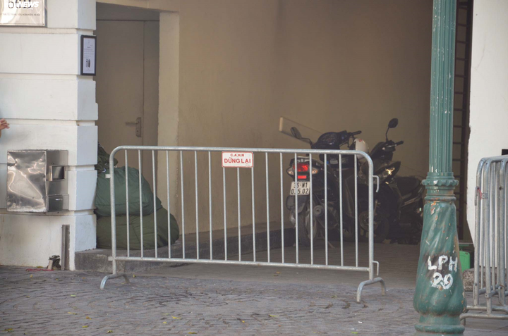 2 khách mắc Covid-19 từng lưu trú, khử khuẩn toàn bộ khách sạn Metropole Hà Nội - 7