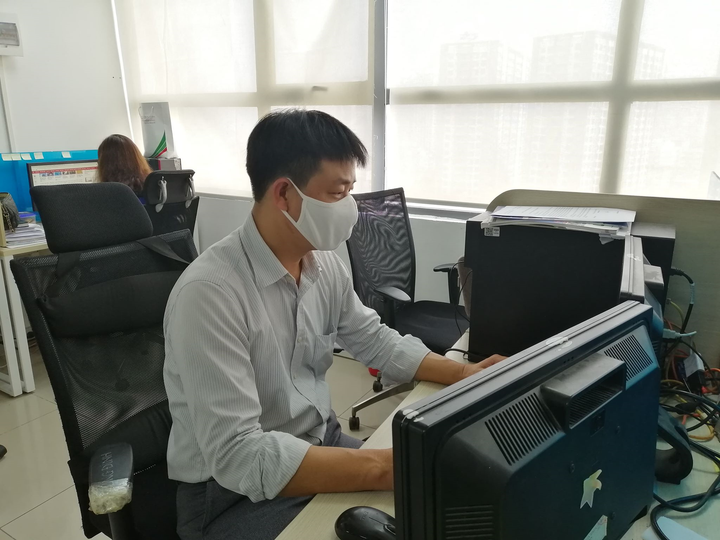 Doanh nghiệp cho nhân viên làm việc online phòng ngừa Covid-19 - 2