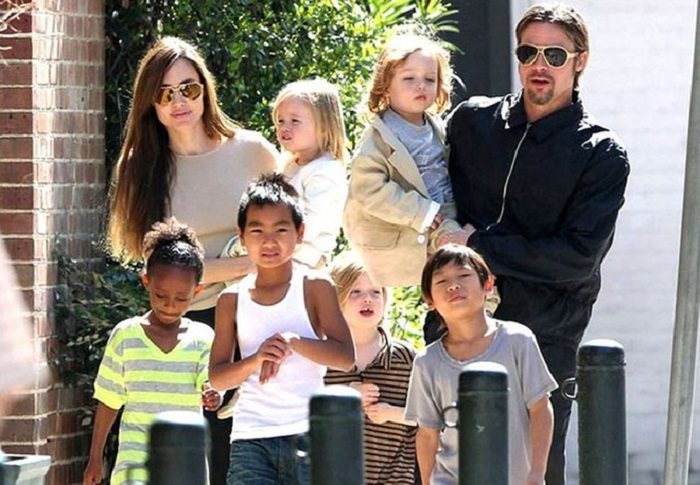Angelina Jolie và Brad Pitt cùng chăm con sau phẫu thuật - 2