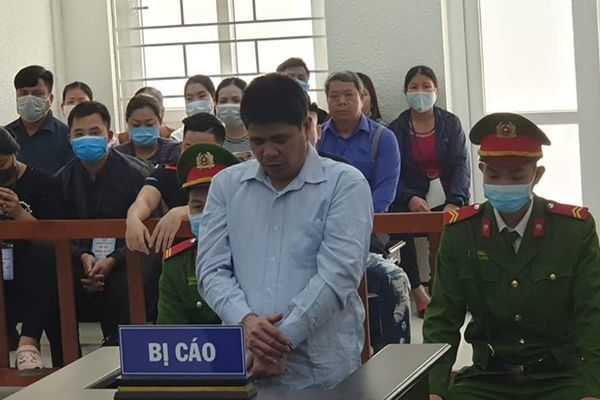 Gọi điện cho em vợ 'lên Văn Điển rước xác chị về' rồi truy sát vợ dã man - 1