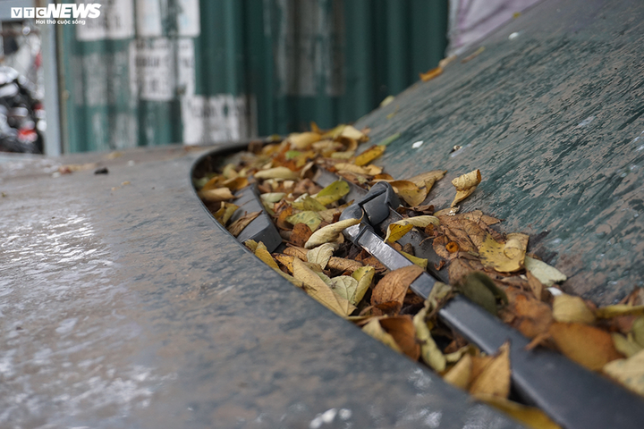 'Tuyệt phẩm' Porsche Cayenne bị xếp xó ở Hà Nội - 3