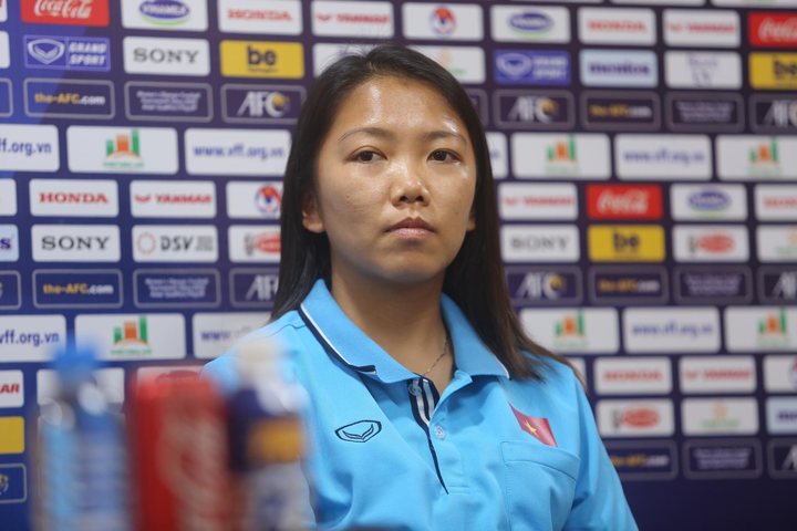 'Nhiều CLB nước ngoài mời, nhưng cầu thủ nữ Việt Nam chưa thể xuất ngoại' - 2
