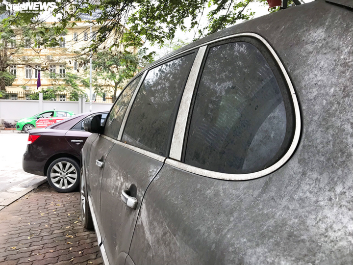 'Tuyệt phẩm' Porsche Cayenne bị xếp xó ở Hà Nội - 9