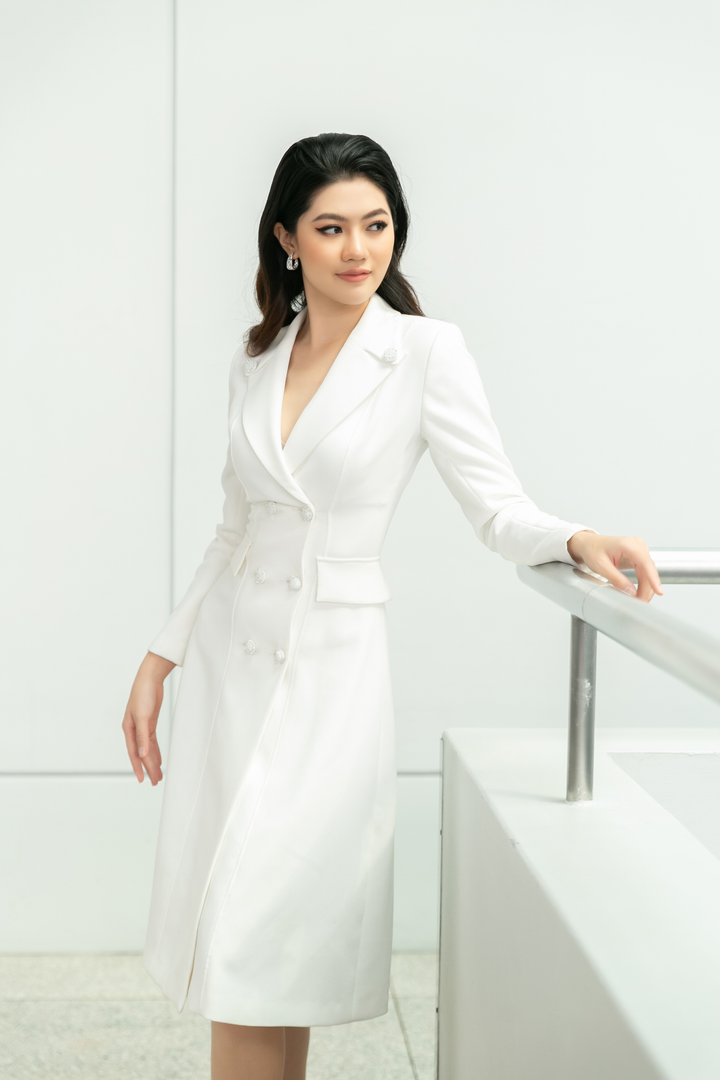 Vũ Hương Giang tặng khẩu trang cho Hoa hậu Siêu quốc gia - 7