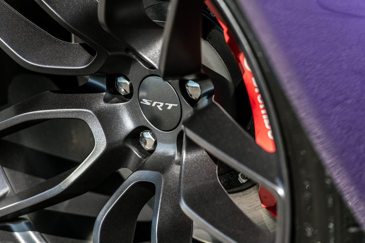 'Quái thú' Dodge Challenger Redeye với công suất 1.000 mã lực - 7