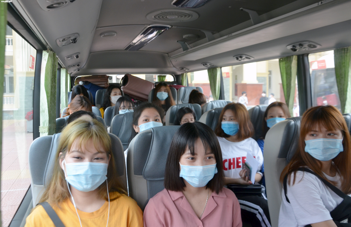 248 người được về nhà sau 14 ngày cách ly tại Trường Quân sự Bộ Tư lệnh Thủ đô - 8