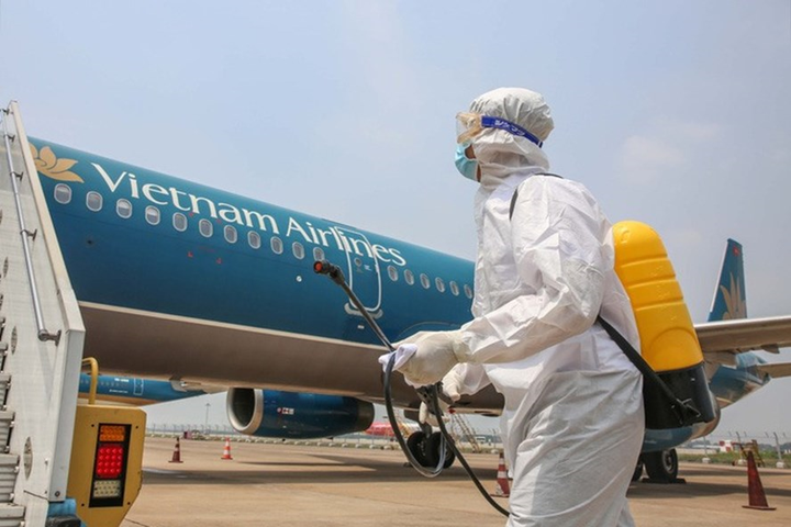 Cách ly, theo dõi những người liên quan đến chuyến bay VN0054 - 1