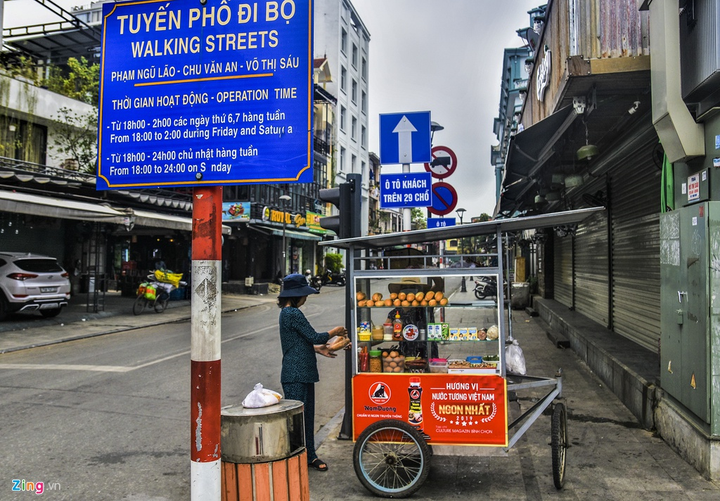 Ảnh: Phố Tây ở Huế 'vắng như chùa bà Đanh' khi phát hiện du khách Anh nhiễm Covid-19 - 2