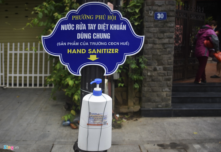 Ảnh: Phố Tây ở Huế 'vắng như chùa bà Đanh' khi phát hiện du khách Anh nhiễm Covid-19 - 7