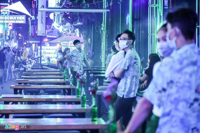 Đề xuất đóng cửa vũ trường, quán bar ở TP.HCM đến khi hết dịch Covid-19 - 1