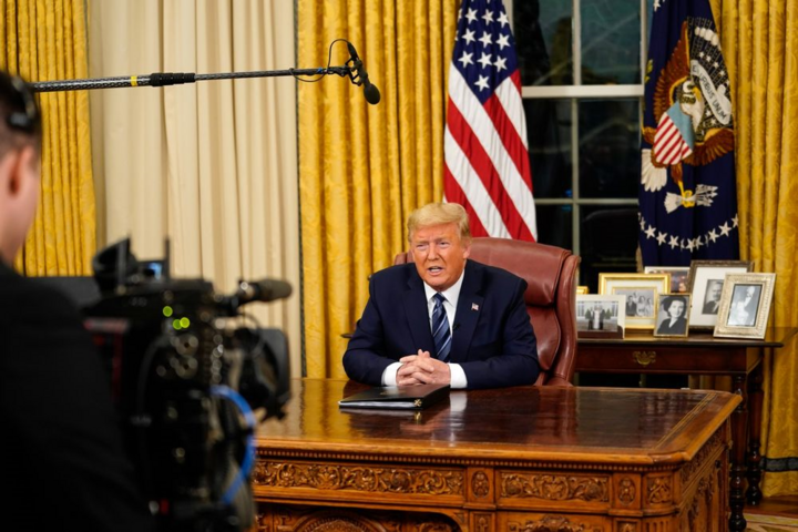 Ai tư vấn Tổng thống Donald Trump 'cấm cửa' 26 nước châu Âu? - 1