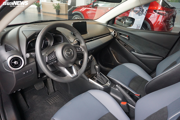 'Soi' mẫu xe phân khúc B Mazda 2, công nghệ như CX-8 - 10