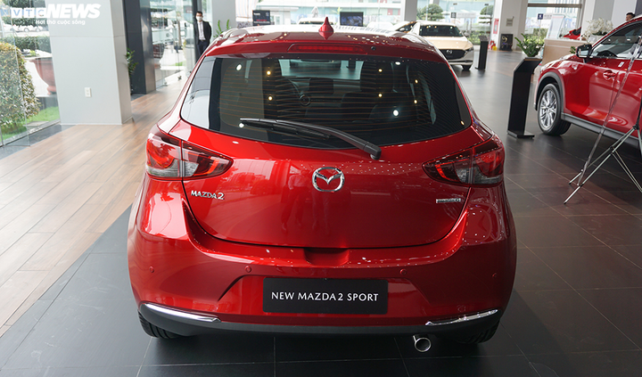 'Soi' mẫu xe phân khúc B Mazda 2, công nghệ như CX-8 - 8