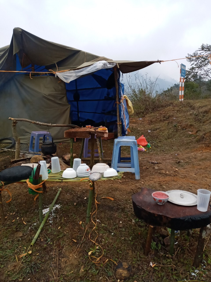 Cảm động chuyện người lính biên phòng ở chốt dã chiến chống dịch Covid-19 - 2