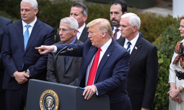 Tổng thống Trump ban bố tình trạng khẩn cấp, người dân Mỹ phản ứng ra sao? - 1