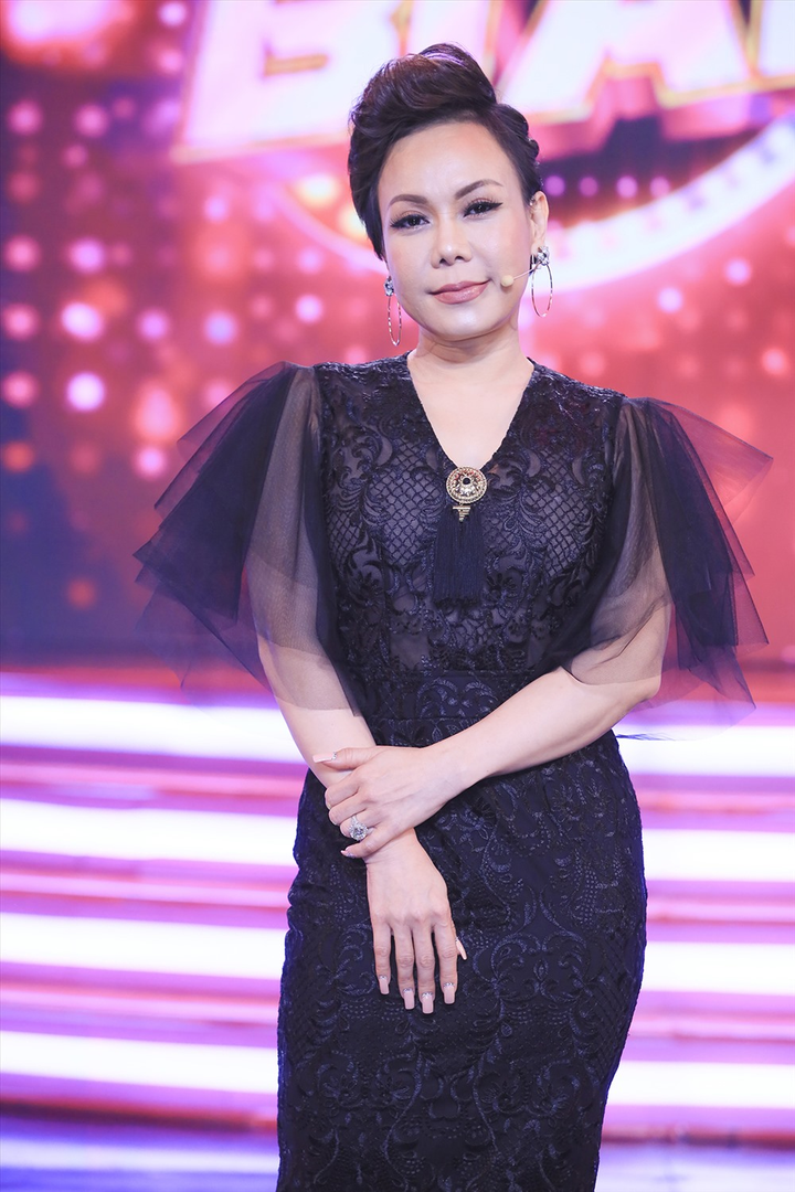 Miền Tây bị hạn mặn: Việt Hương chi tiền lắp đặt máy lọc nước cho người dân - 1