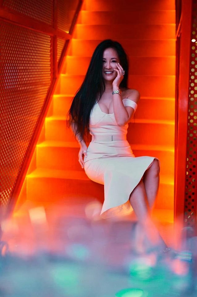 Bước sang tuổi 50, vẻ ngoài và cuộc sống của Hồng Nhung thay đổi thế nào? - 5