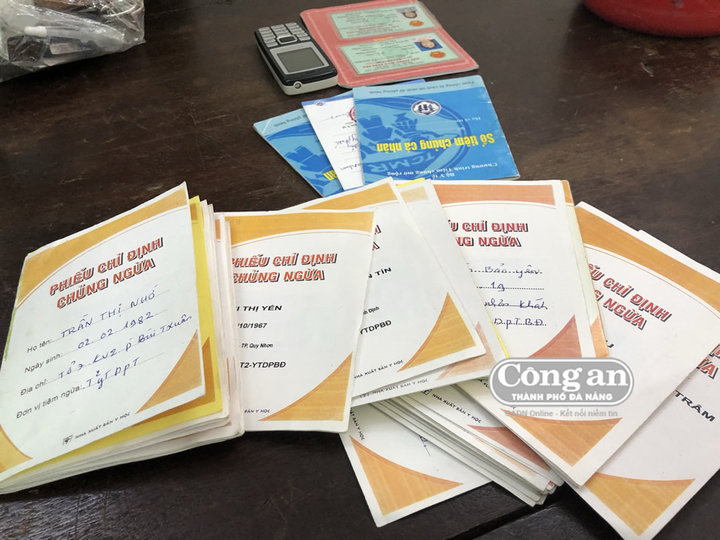 Bắt y tá 'dỏm' tiêm vaccine Covid-19 tự pha chế cho hàng chục người - 3