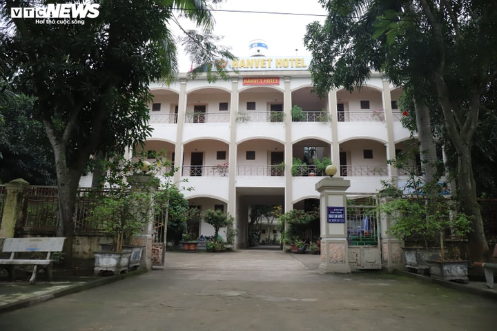 Giám đốc trẻ để toàn bộ khách sạn làm nơi cách ly cho người về từ vùng dịch Covid-19 - 2