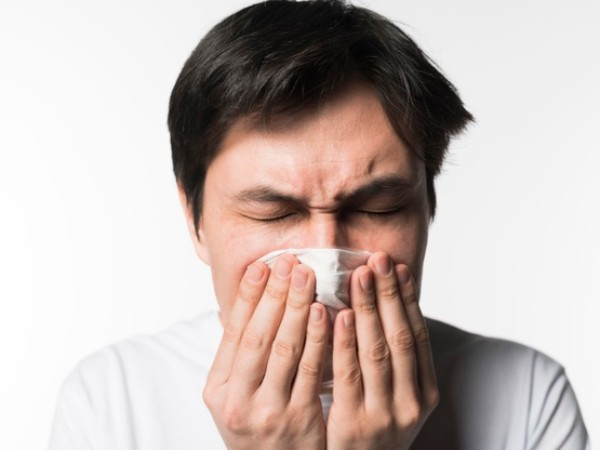 Điều gì xảy ra nếu chúng ta nhịn hắt hơi? - 1