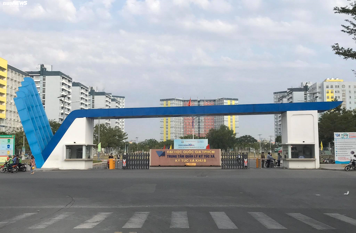 Đại học Quốc gia TP.HCM đề nghị sinh viên rời ký túc xá để phòng dịch Covid-19 - 1