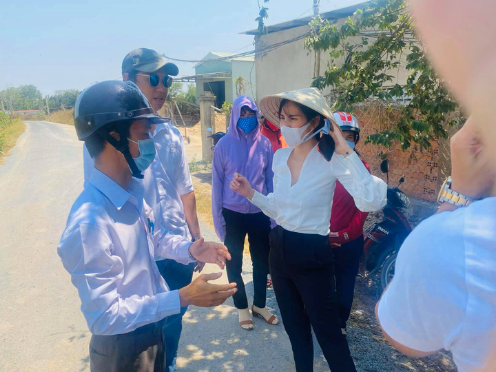 Thủy Tiên quyên góp hơn 9 tỷ đồng, tự đi khảo sát lắp máy lọc nước mặc trời nắng nóng - 2