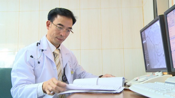 Bệnh viện Bạch Mai có giám đốc mới - 1
