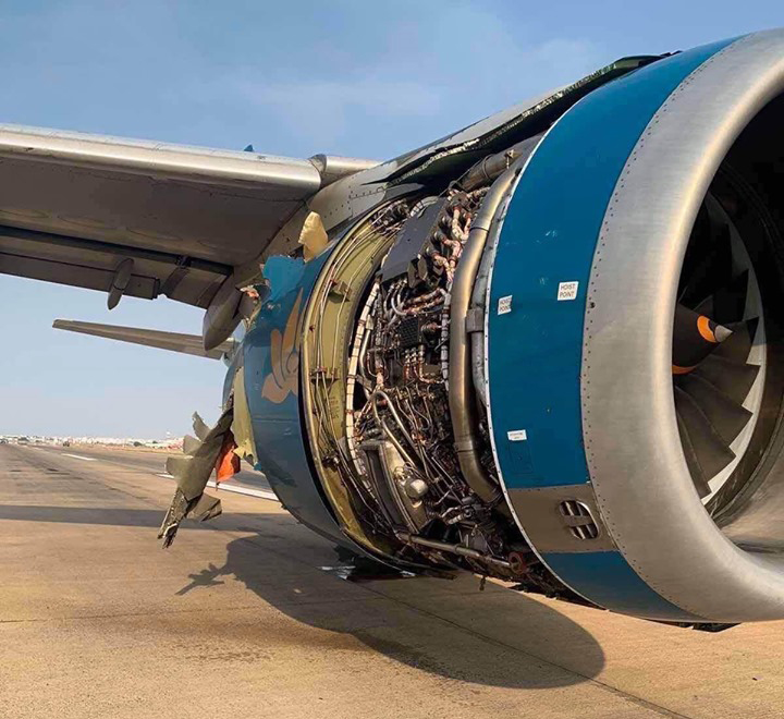 Máy bay nổ lốp trên đường băng sân bay Tân Sơn Nhất: Vietnam Airlines nói gì? - 1