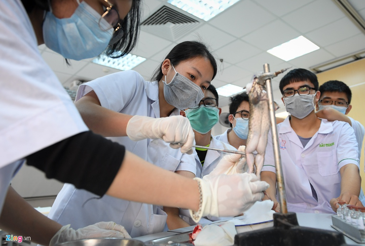 Đại học duy nhất ở Hà Nội không cho sinh viên nghỉ vì dịch Covid-19 - 6