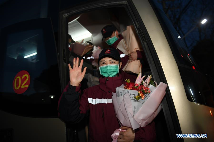 Covid-19 suy giảm, nhân viên y tế Trung Quốc rời Hồ Bắc - 8