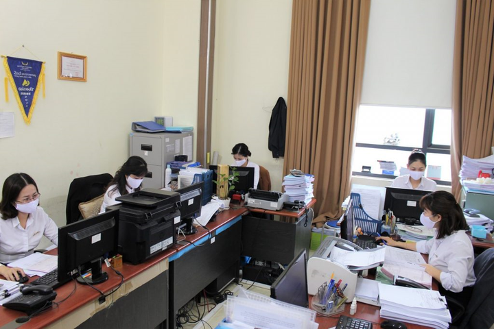 Mường Thanh Grand Tuyên Quang sản xuất khẩu trang cung cấp cho nhân viên - 5